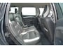 Volvo V70 2.0T R-Edition / NL-Auto / Leder / Navigatie / Cruise / Trekhaak / Camera / Stoelverw. / Climate