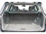 Volvo V70 2.0T R-Edition / NL-Auto / Leder / Navigatie / Cruise / Trekhaak / Camera / Stoelverw. / Climate