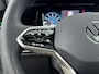 Volkswagen Golf 1.5 eTSI R-Line Business | Panoramadak | Stoelverwarming + Stuurverwarming | Keyless | Camera |