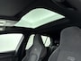 Volkswagen Golf 1.5 eTSI R-Line Business | Panoramadak | Stoelverwarming + Stuurverwarming | Keyless | Camera |