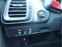 DS 5 1.6-16v. 165 Pk. *** BOMVOL *** * Zwart Leder * Massage Verwarming * Panoramadak * Trekhaak * Navigatie * L.M.Velgen * Achteruitrij Camera * Vingerhoets:  Vierde Generatie Eersteklas Service !