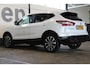 Nissan Qashqai 1.2 Connect Edition | Incl. 12 maanden garantie | Parkeercamera | Cruise control | Climate control | Navigatie | Parkeersensoren | DAB radio | NAP kilometerstand | Panorama dak |