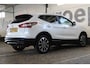 Nissan Qashqai 1.2 Connect Edition | Incl. 12 maanden garantie | Parkeercamera | Cruise control | Climate control | Navigatie | Parkeersensoren | DAB radio | NAP kilometerstand | Panorama dak |