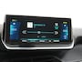 Peugeot e-208 EV Allure Pack 50kWh Apple Carplay Android Auto Camera Navi Stoelverwarming DAB+ Keyless Regen/Lichtsensor Lmv 16" Led Bluetooth Rijstrooksensor met correctie Verkeersbord detectie Fase 3 Laden  19 euro belasting per 3 maanden nieuwprijs € 33.500 euro