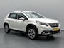 Peugeot 2008 SUV 1.2 110 pk Allure | Navigatie | Parkeersensoren Achter | Trekhaak | LED Dagrijverlichting | Dakrails | Mistlampen Voor | Lederen Stuurwiel | Climate Control | Cruise Control | 16" Lichtmetalen Velgen | Centrale Deurvergrendeling met Afstandsbediening |