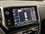Peugeot 2008 SUV 1.2 110 pk Allure | Navigatie | Parkeersensoren Achter | Trekhaak | LED Dagrijverlichting | Dakrails | Mistlampen Voor | Lederen Stuurwiel | Climate Control | Cruise Control | 16" Lichtmetalen Velgen | Centrale Deurvergrendeling met Afstandsbediening |