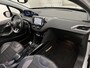 Peugeot 2008 SUV 1.2 110 pk Allure | Navigatie | Parkeersensoren Achter | Trekhaak | LED Dagrijverlichting | Dakrails | Mistlampen Voor | Lederen Stuurwiel | Climate Control | Cruise Control | 16" Lichtmetalen Velgen | Centrale Deurvergrendeling met Afstandsbediening |