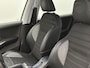 Peugeot 2008 SUV 1.2 110 pk Allure | Navigatie | Parkeersensoren Achter | Trekhaak | LED Dagrijverlichting | Dakrails | Mistlampen Voor | Lederen Stuurwiel | Climate Control | Cruise Control | 16" Lichtmetalen Velgen | Centrale Deurvergrendeling met Afstandsbediening |