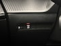 Peugeot 2008 SUV 1.2 130 pk Automaat Allure Pack | Navigatie via Apple Carplay/Android Auto | Achteruitrijcamera | Parkeersensoren Achter | LED Koplampen | Volledig Digitaal Instrumentenpaneel | DAB Ontvanger | Climate Control | Cruise Control | 17" Lichtmetalen Velgen |
