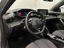 Peugeot 2008 SUV 1.2 130 pk Automaat Allure Pack | Navigatie via Apple Carplay/Android Auto | Achteruitrijcamera | Parkeersensoren Achter | LED Koplampen | Volledig Digitaal Instrumentenpaneel | DAB Ontvanger | Climate Control | Cruise Control | 17" Lichtmetalen Velgen |
