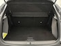 Peugeot 2008 SUV 1.2 130 pk Automaat Allure Pack | Navigatie via Apple Carplay/Android Auto | Achteruitrijcamera | Parkeersensoren Achter | LED Koplampen | Volledig Digitaal Instrumentenpaneel | DAB Ontvanger | Climate Control | Cruise Control | 17" Lichtmetalen Velgen |