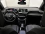 Peugeot 2008 SUV 1.2 130 pk Automaat Allure Pack | Navigatie via Apple Carplay/Android Auto | Achteruitrijcamera | Parkeersensoren Achter | LED Koplampen | Volledig Digitaal Instrumentenpaneel | DAB Ontvanger | Climate Control | Cruise Control | 17" Lichtmetalen Velgen |