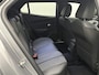 Peugeot 2008 SUV 1.2 130 pk Automaat Allure Pack | Navigatie via Apple Carplay/Android Auto | Achteruitrijcamera | Parkeersensoren Achter | LED Koplampen | Volledig Digitaal Instrumentenpaneel | DAB Ontvanger | Climate Control | Cruise Control | 17" Lichtmetalen Velgen |