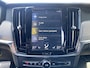 Volvo V90 2.0 T4 Business Sport / Automaat / NL-Auto / Dealer-Onderhouden / 1e-Eigenaar / R-Design / Polestar-Engineered / Apple-Carplay & Android-Auto / Luxe Vol-Leder / Stoelverwarming / Harman-Kardon / Keyless / LED / DAB Radio-Bluetooth / Navi / Adaptieve Cruise-Control / Electronic Climate-Control / Pilot-Assist / Autom. Stoelen met geheugen / E-Achterklep / PDC V+A / 18'' LMV / ENZ.