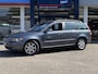 Volvo V50 2.0 Edition II / NL-Auto / 2e-Eigenaar / 145 PK / Cruise-Control / Climate-Control / Elektr.-Pakket / Armsteun-Voor en Achter / Dakrails / PDC-Achter / 16'' LMV /