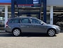 Volvo V50 2.0 Edition II / NL-Auto / 2e-Eigenaar / 145 PK / Cruise-Control / Climate-Control / Elektr.-Pakket / Armsteun-Voor en Achter / Dakrails / PDC-Achter / 16'' LMV /