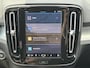Volvo XC40 B4 Aut.7 Core | Adaptieve Cruise Control | Trekhaak | Standkachel | Keyless | Parkeercamera | LED Mistlampen | Donker glas | Stoelverwarming V+A