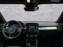 Volvo XC40 B4 Aut.7 Core | Adaptieve Cruise Control | Trekhaak | Standkachel | Keyless | Parkeercamera | LED Mistlampen | Donker glas | Stoelverwarming V+A