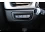 Renault Captur 1.6 E-Tech Plug-in Hybrid 160 Intens | Incl. 12 maanden garantie | Achteruitrijcamera | Bluetooth | Climate control | Parkeersensoren voor en achter | DAB | Lichtmetalen velgen | Navigatie |