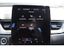 Renault Captur 1.6 E-Tech Plug-in Hybrid 160 Intens | Incl. 12 maanden garantie | Achteruitrijcamera | Bluetooth | Climate control | Parkeersensoren voor en achter | DAB | Lichtmetalen velgen | Navigatie |
