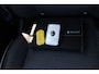 Renault Captur 1.6 E-Tech Plug-in Hybrid 160 Intens | Incl. 12 maanden garantie | Achteruitrijcamera | Bluetooth | Climate control | Parkeersensoren voor en achter | DAB | Lichtmetalen velgen | Navigatie |