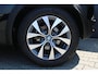 Renault Captur 1.6 E-Tech Plug-in Hybrid 160 Intens | Incl. 12 maanden garantie | Achteruitrijcamera | Bluetooth | Climate control | Parkeersensoren voor en achter | DAB | Lichtmetalen velgen | Navigatie |