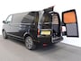 Volkswagen Transporter 150pk L2H1 28 Highline Automaat Trekhaak Navigatie Carplay Camera  Cruise control Lm velgen