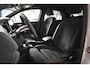 Volkswagen T-Roc 1.5 TSI 150pk R-Line Business | Keyless | Elek. klep | IQ. Light |