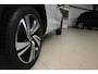 Volkswagen T-Roc 1.5 TSI 150pk R-Line Business | Keyless | Elek. klep | IQ. Light |