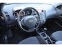 Kia Ceed cee'd Sporty Wagon 1.6 X-tra ISG APK tot 09-05-2026Airco, Elektrische ramen, Trekhaak, Radio cd speler