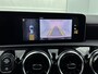 Mercedes-Benz A-klasse 160 Business Solution AMG 5 spaaks lichtmetalen velgen | Navigatie | Parking support | Inclusief 24 maanden Mercedes-Benz Certified garantie voor Europa. / Auto Show Tilburg