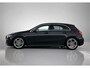 Mercedes-Benz A-klasse 160 Business Solution AMG 5 spaaks lichtmetalen velgen | Navigatie | Parking support | Inclusief 24 maanden Mercedes-Benz Certified garantie voor Europa. / Auto Show Tilburg