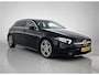 Mercedes-Benz A-klasse 160 Business Solution AMG 5 spaaks lichtmetalen velgen | Navigatie | Parking support | Inclusief 24 maanden Mercedes-Benz Certified garantie voor Europa. / Auto Show Tilburg