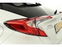 Toyota C-HR 1.8 Hybrid Dynamic | Trekhaak | Camera | Keyless Entry | Stoelverwarming | All Season banden |