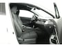 Toyota C-HR 1.8 Hybrid Dynamic | Trekhaak | Camera | Keyless Entry | Stoelverwarming | All Season banden |