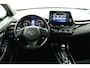 Toyota C-HR 1.8 Hybrid Dynamic | Trekhaak | Camera | Keyless Entry | Stoelverwarming | All Season banden |
