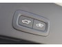 Volvo XC40 2.0 B4 Core | Stoel en Stuurverwarming | Adaptieve Cruise Control | Trekhaak | Standkachel | Dode Hoek Detectie | Parkeercamera |