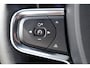 Volvo XC40 2.0 B4 Core | Stoel en Stuurverwarming | Adaptieve Cruise Control | Trekhaak | Standkachel | Dode Hoek Detectie | Parkeercamera |