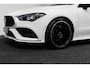 Mercedes-Benz CLA Shooting Brake 220 AMG Line / CLA45 AMG Diffuser / Panamericana Grill / Panoramadak / Burmester Surround Sound / Stoelverwarming / LED High Performance koplampen / Nightpakket / Agility Control / Trekhaak (zwenkbaar) / Ambienteverlichting / Widescreen / 19'' LMV / Elektr. bedienbare achterklep / Dodehoekdetectie / Adaptive Cruise Control / Navigatie