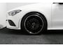 Mercedes-Benz CLA Shooting Brake 220 AMG Line / CLA45 AMG Diffuser / Panamericana Grill / Panoramadak / Burmester Surround Sound / Stoelverwarming / LED High Performance koplampen / Nightpakket / Agility Control / Trekhaak (zwenkbaar) / Ambienteverlichting / Widescreen / 19'' LMV / Elektr. bedienbare achterklep / Dodehoekdetectie / Adaptive Cruise Control / Navigatie