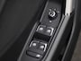 Audi Q2 35 TFSI/150PK S Line · Panoramadak · Navigatie · Camera + Parkeersensoren