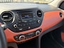 Hyundai i10 1.0i i-Motion Zwart Airco Aux van Oma uit 1938