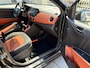 Hyundai i10 1.0i i-Motion Zwart Airco Aux van Oma uit 1938