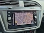 Volkswagen Tiguan 1.5 TSI R-Line 150 pk DSG | Carplay | Adaptief Cruise | Stuur/Stoelverwarming | IQ Light | Camera | Spraakbediening |