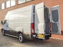 IVECO Daily 35S14 140PK L2H2 Automaat Climate Control Cruise Control Bluetooth Trekhaak Trekgewicht 3500kg