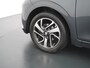 Peugeot 108 Allure 72 pk | Navigatie via Apple Carplay/Android Auto | Achteruitrijcamera | LED Dagrijverlichting | Keyless Entry/Start | Lederen Stuurwiel | DAB Ontvanger | Start/Stop Systeem | Climate Control | 15" Lichtmetalen Velgen |