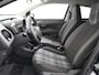 Peugeot 108 Allure 72 pk | Navigatie via Apple Carplay/Android Auto | Achteruitrijcamera | LED Dagrijverlichting | Keyless Entry/Start | Lederen Stuurwiel | DAB Ontvanger | Start/Stop Systeem | Climate Control | 15" Lichtmetalen Velgen |