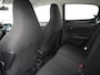 Peugeot 108 Allure 72 pk | Navigatie via Apple Carplay/Android Auto | Achteruitrijcamera | LED Dagrijverlichting | Keyless Entry/Start | Lederen Stuurwiel | DAB Ontvanger | Start/Stop Systeem | Climate Control | 15" Lichtmetalen Velgen |