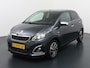 Peugeot 108 Allure 72 pk | Navigatie via Apple Carplay/Android Auto | Achteruitrijcamera | LED Dagrijverlichting | Keyless Entry/Start | Lederen Stuurwiel | DAB Ontvanger | Start/Stop Systeem | Climate Control | 15" Lichtmetalen Velgen |