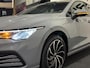 Volkswagen Golf 1.0 TSI Life 6-BAK SFEERVER. VIRTUAL LED PDC GARANTIE NAP APK